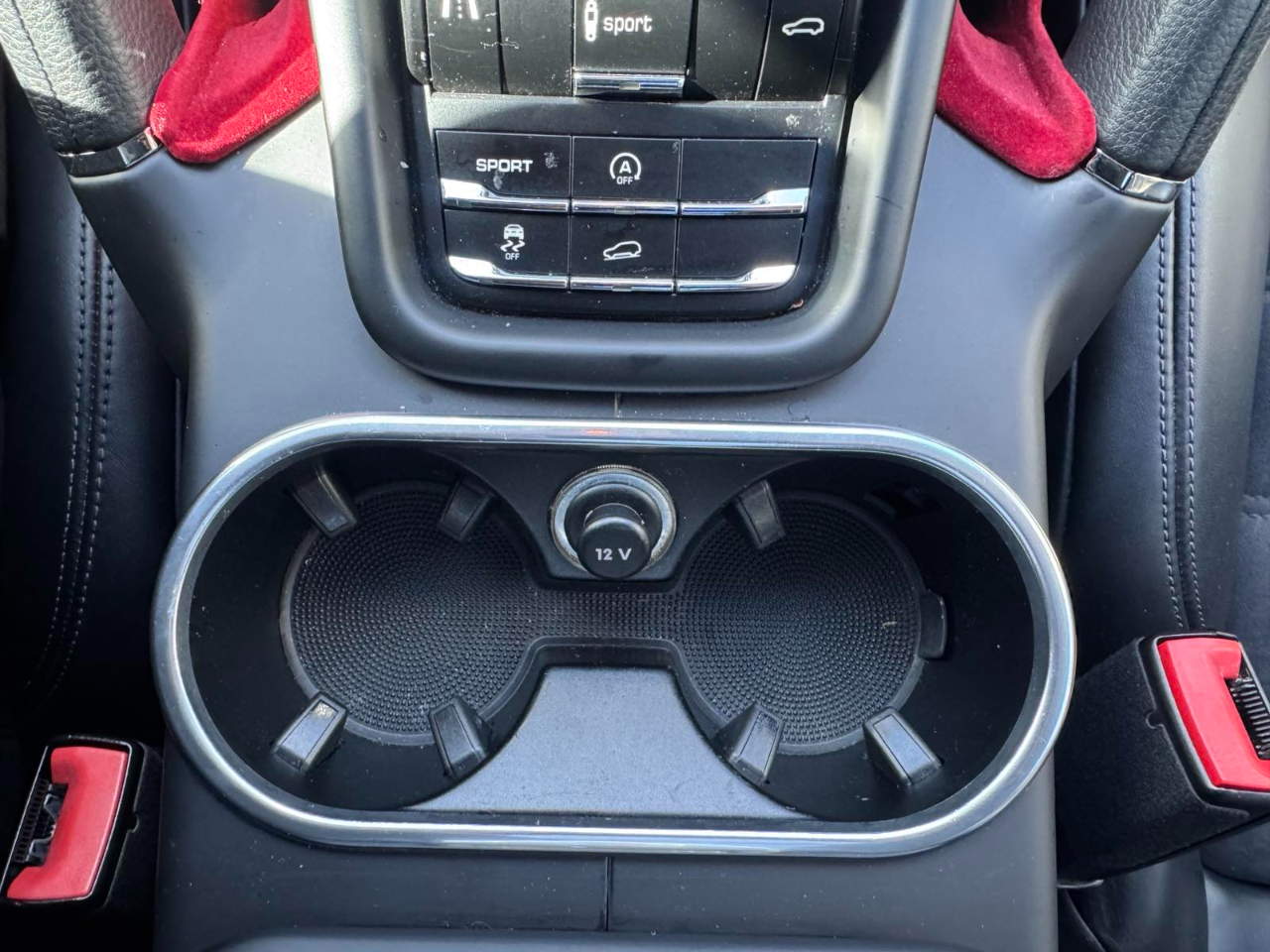 Porsche Cayenne AWD 4dr GTS 2013