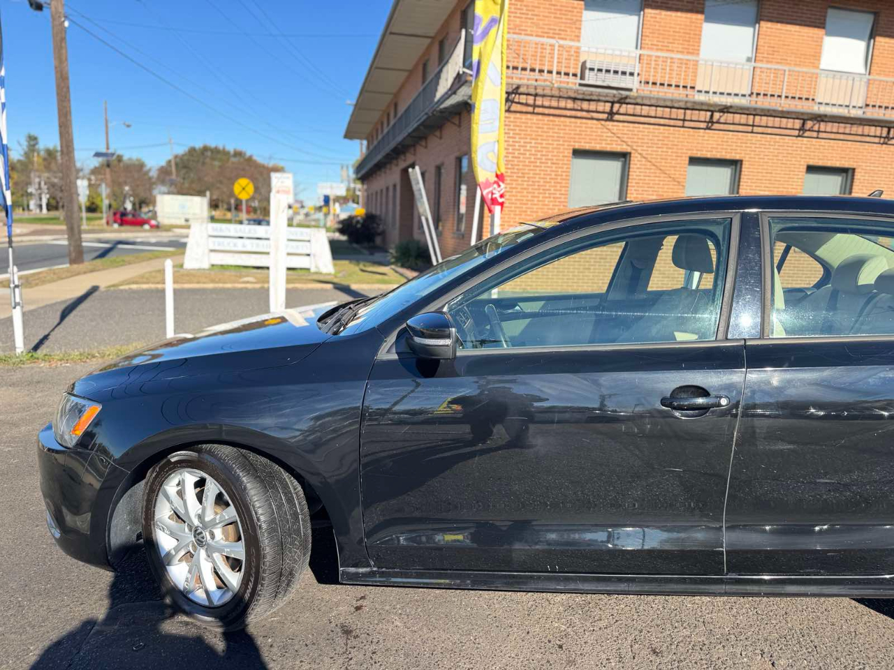 Volkswagen Jetta Sedan 4dr Auto SE PZEV 2012