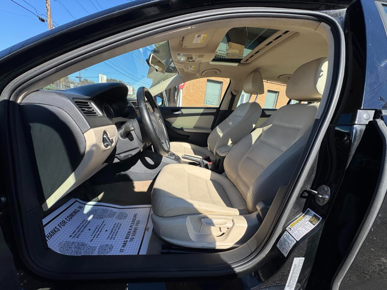 Volkswagen Jetta Sedan 4dr Auto SE PZEV 2012