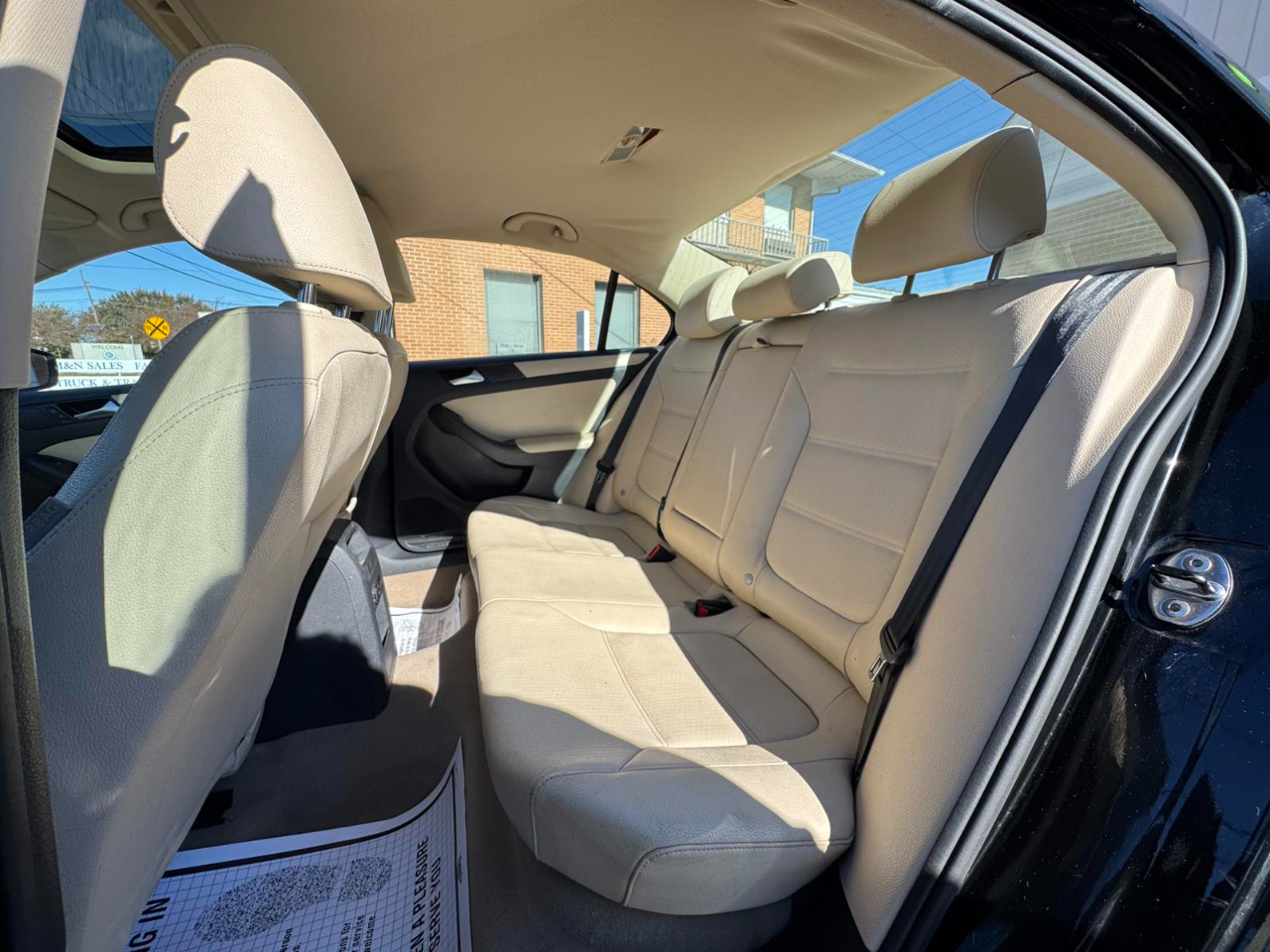 Volkswagen Jetta Sedan 4dr Auto SE PZEV 2012