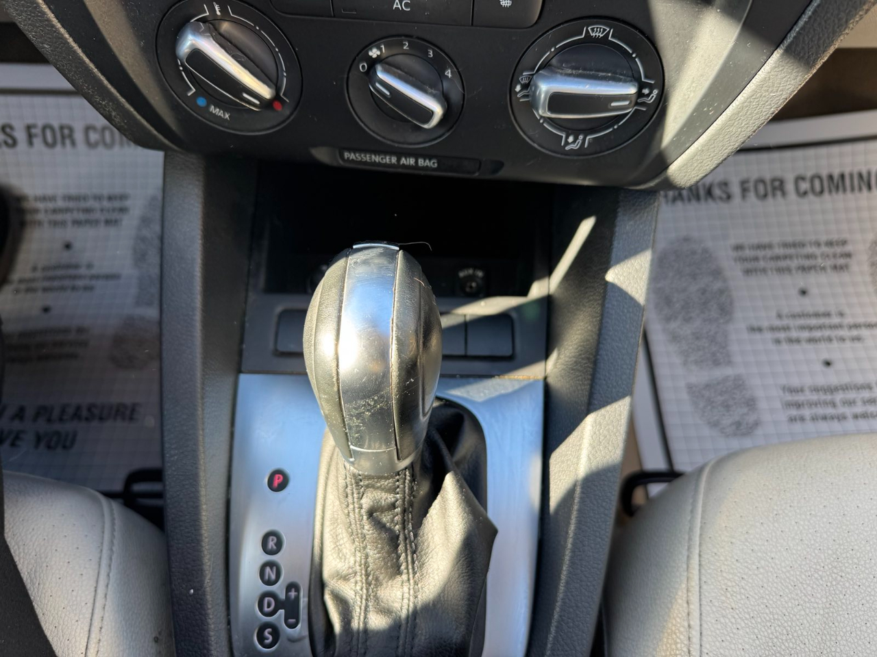 Volkswagen Jetta Sedan 4dr Auto SE PZEV 2012