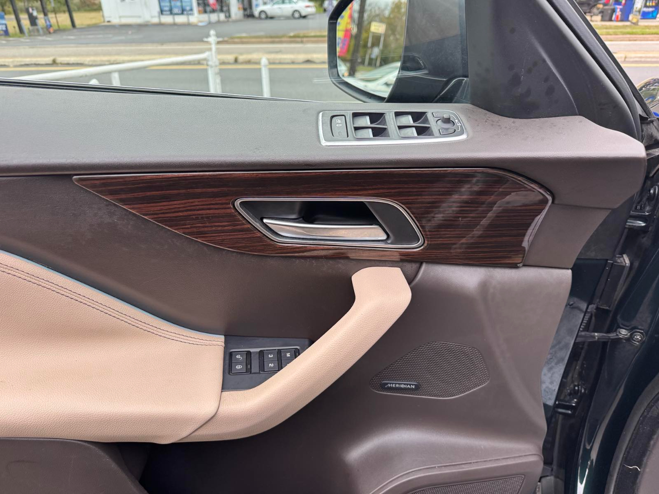 Jaguar F-Pace 25t Prestige AWD 2018