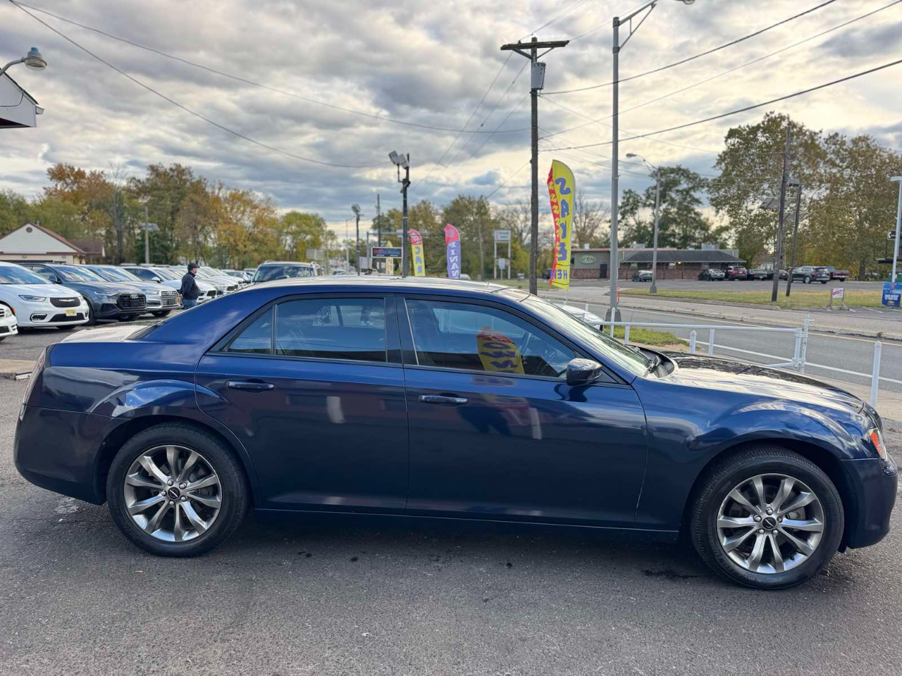 Chrysler 300 4dr Sdn 300S AWD 2014