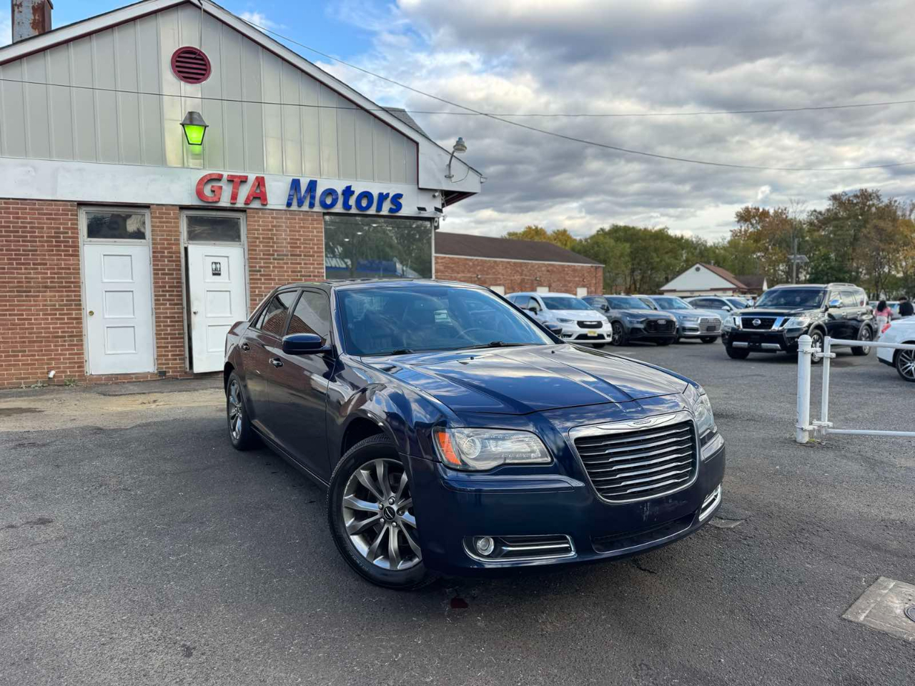 Chrysler 300 4dr Sdn 300S AWD 2014