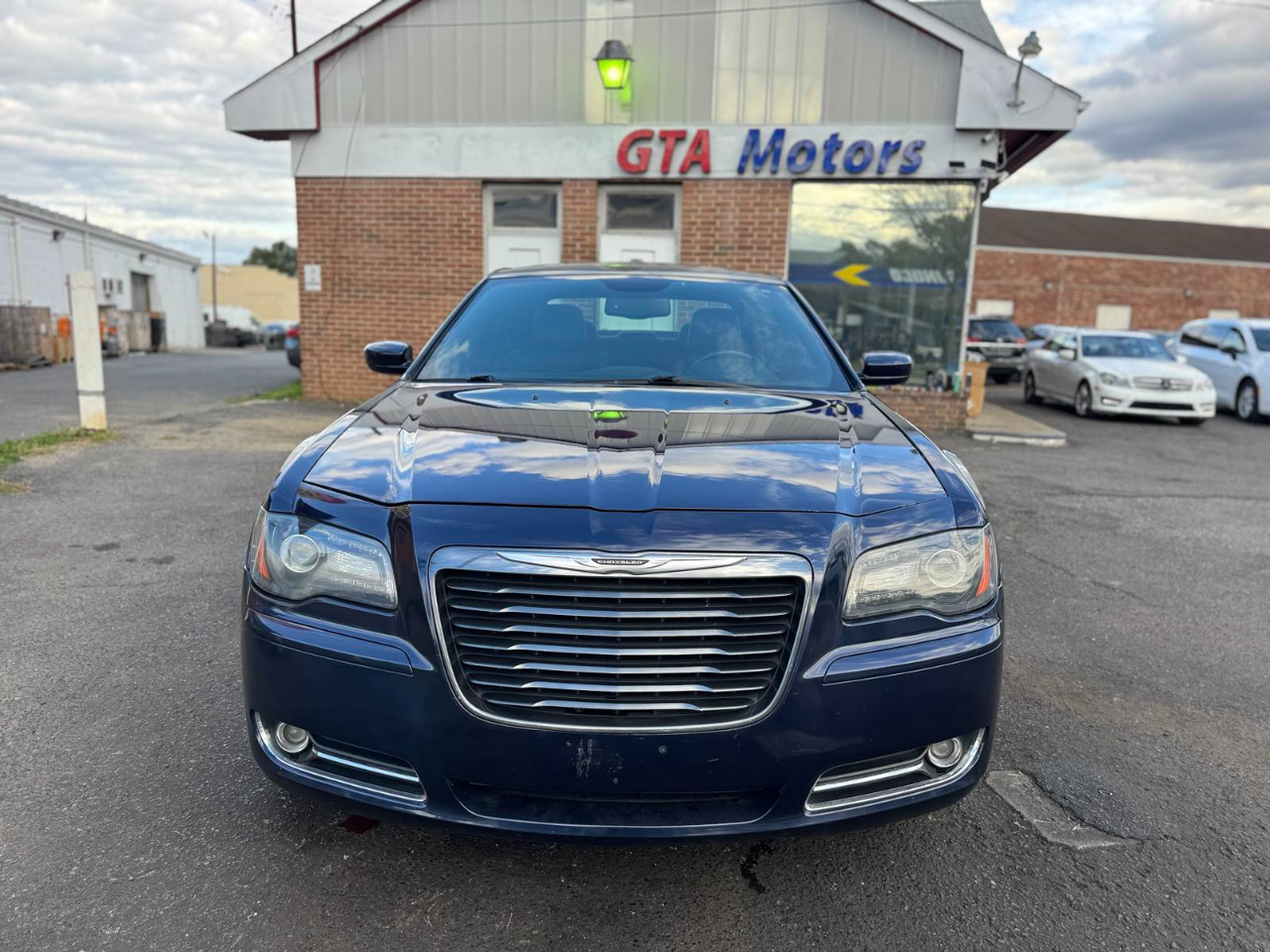 Chrysler 300 4dr Sdn 300S AWD 2014