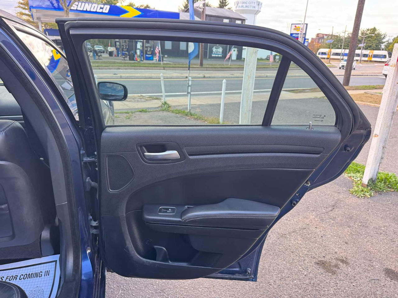 Chrysler 300 4dr Sdn 300S AWD 2014