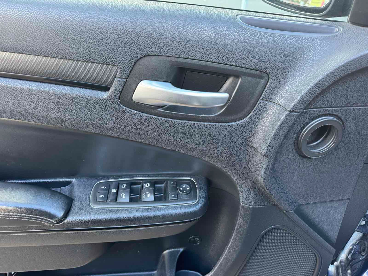 Chrysler 300 4dr Sdn 300S AWD 2014