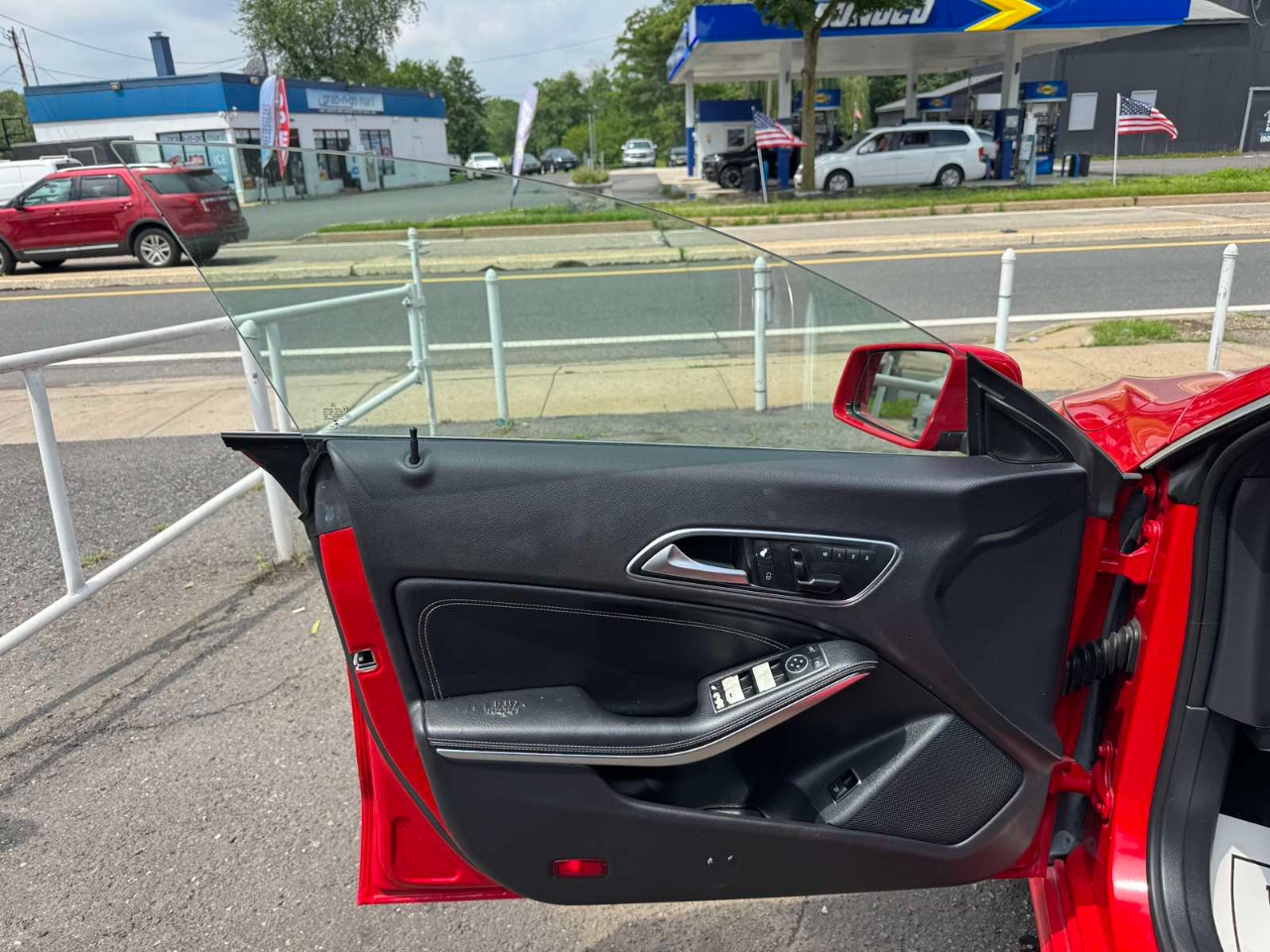 Mercedes-Benz CLA-Class 4dr Sdn CLA 250 FWD 2015