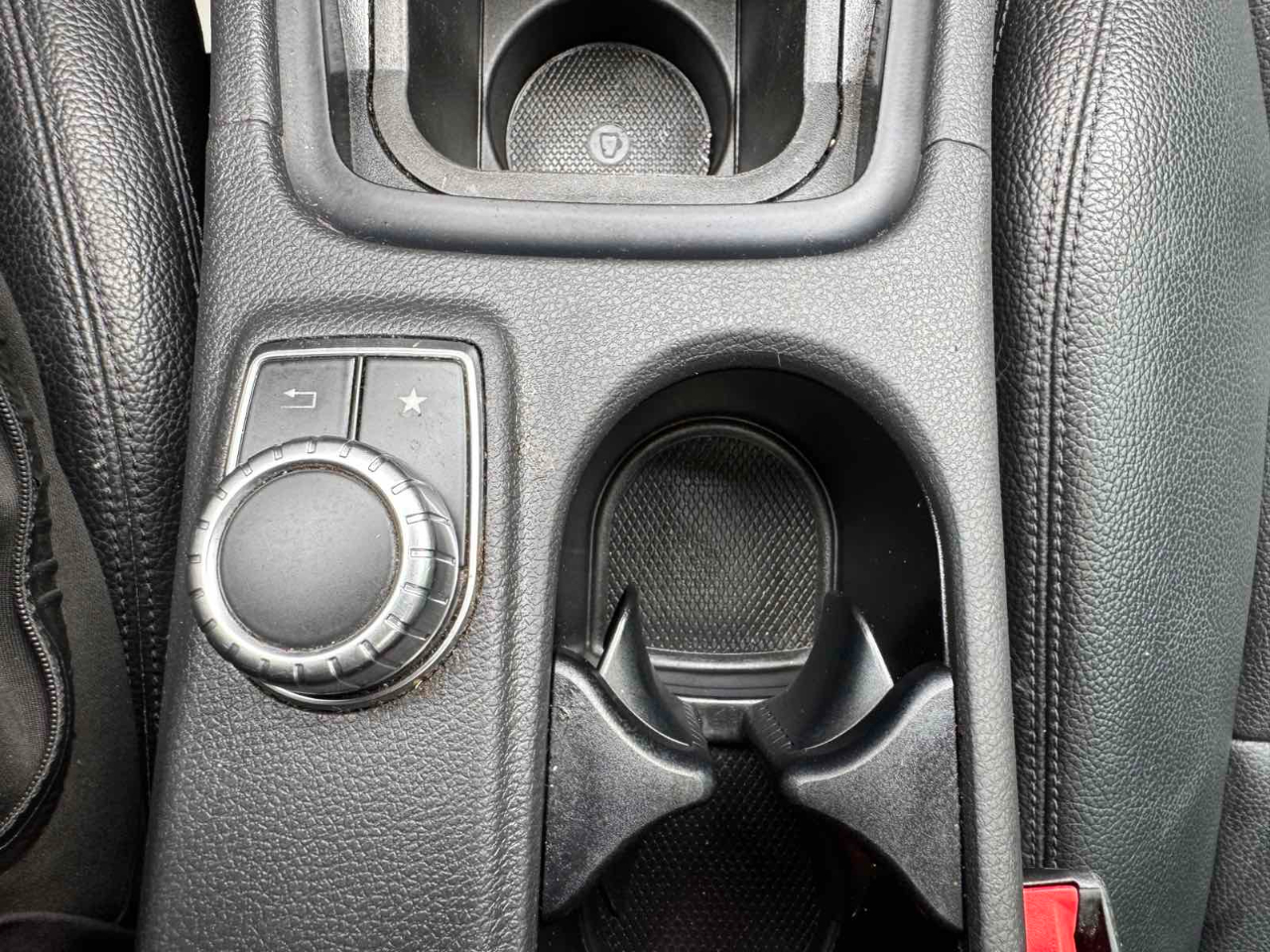 Mercedes-Benz CLA-Class 4dr Sdn CLA 250 FWD 2015