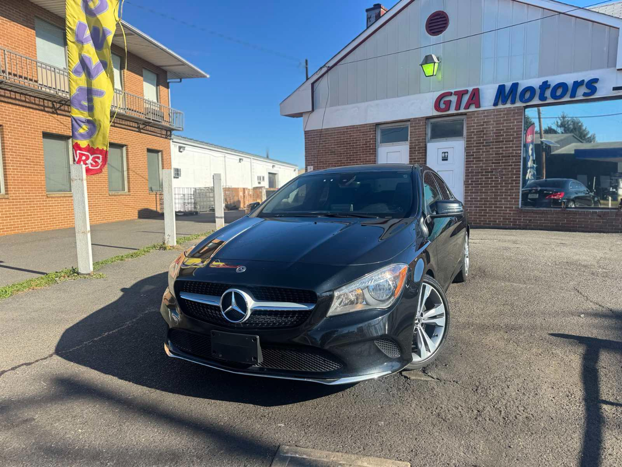 2018 Mercedes Benz CLA 250 4MATIC photo 2