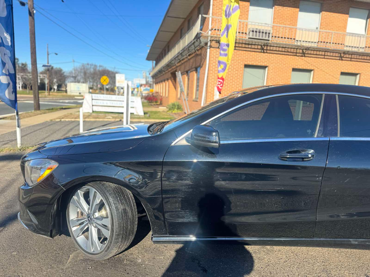 2018 Mercedes Benz CLA 250 4MATIC photo 3