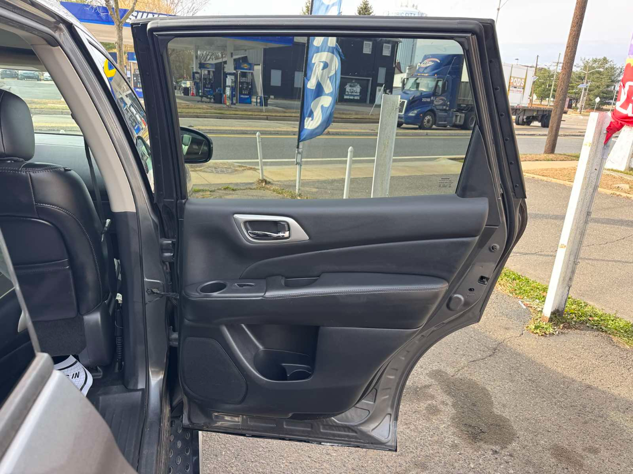 Nissan Pathfinder 4WD 4dr SL 2015