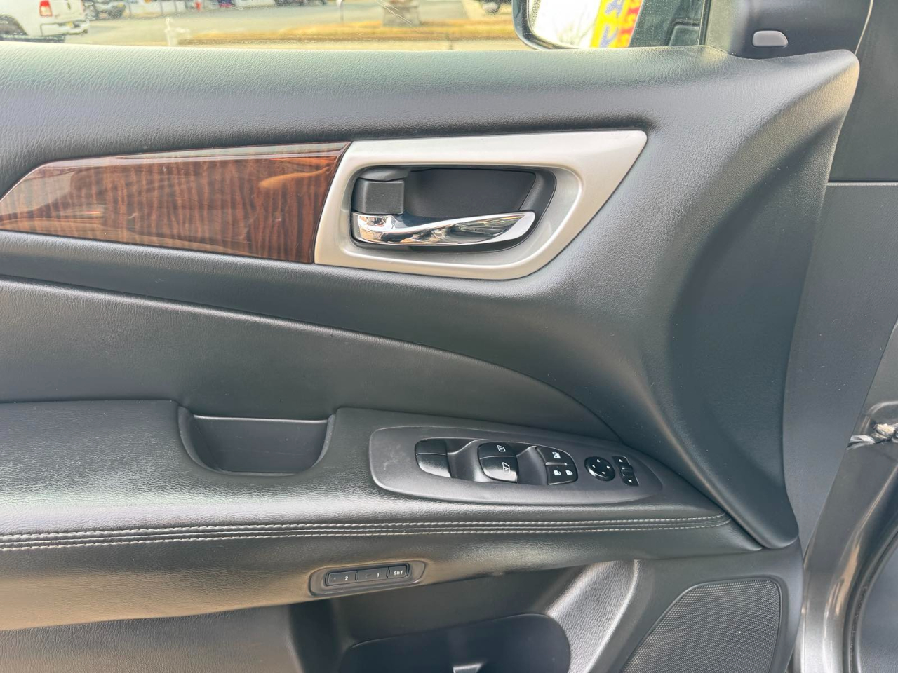 Nissan Pathfinder 4WD 4dr SL 2015