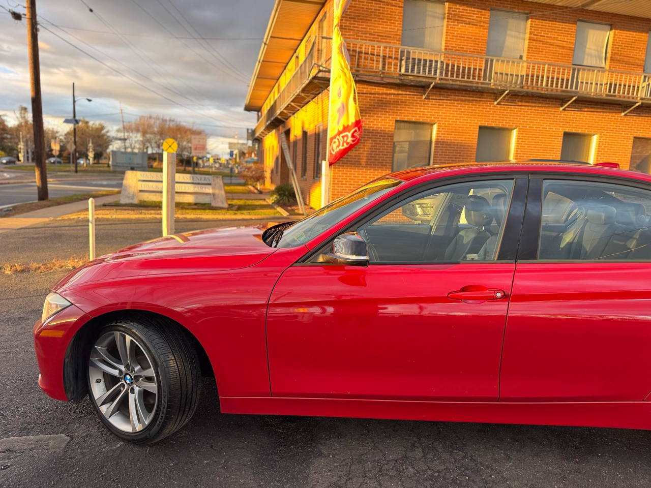 BMW 3 Series 4dr Sdn 328i xDrive AWD SULEV 2015