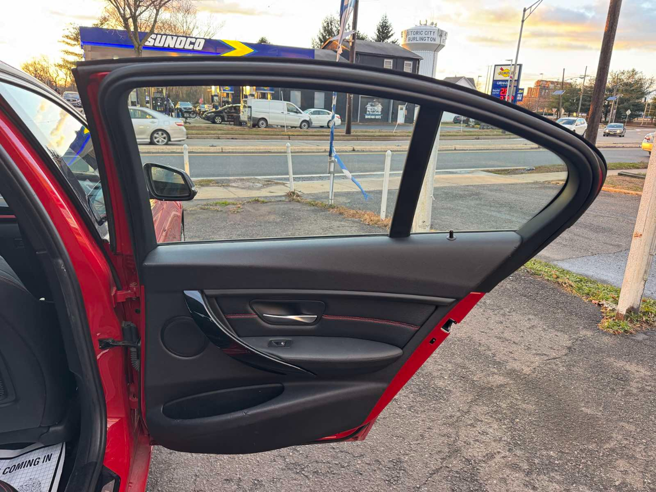 BMW 3 Series 4dr Sdn 328i xDrive AWD SULEV 2015