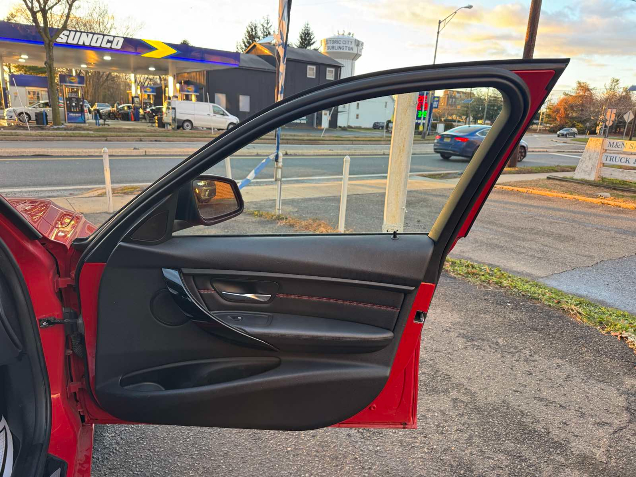 BMW 3 Series 4dr Sdn 328i xDrive AWD SULEV 2015