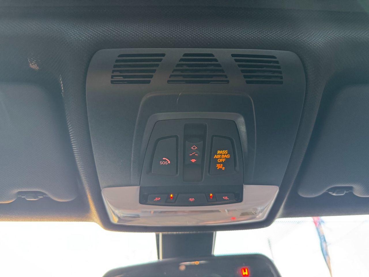 BMW 3 Series 4dr Sdn 328i xDrive AWD SULEV 2015