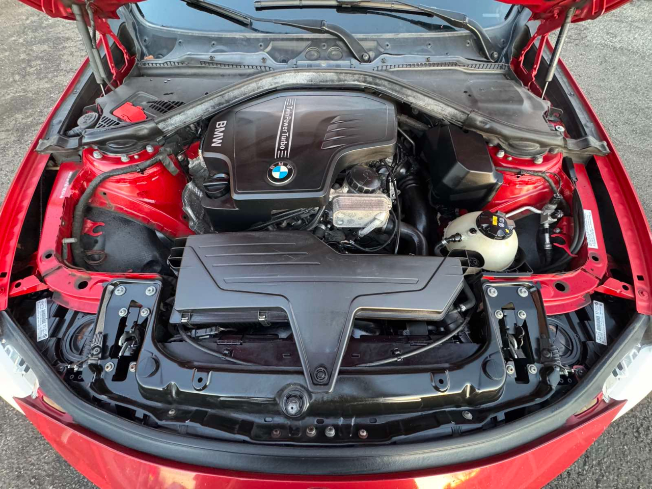 BMW 3 Series 4dr Sdn 328i xDrive AWD SULEV 2015