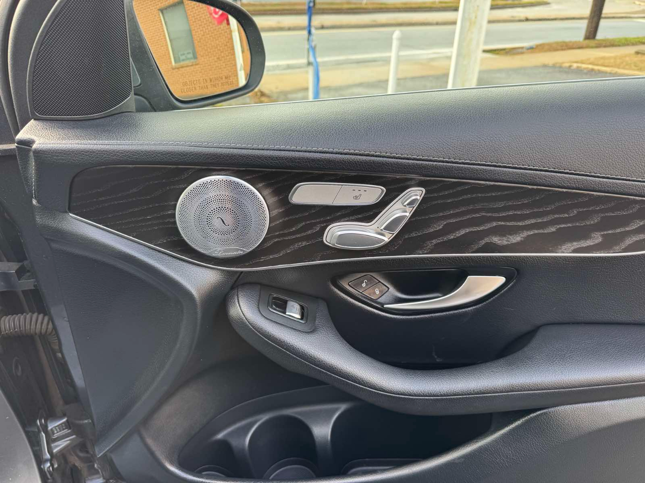 Mercedes-Benz GLC RWD 4dr GLC 300 2016