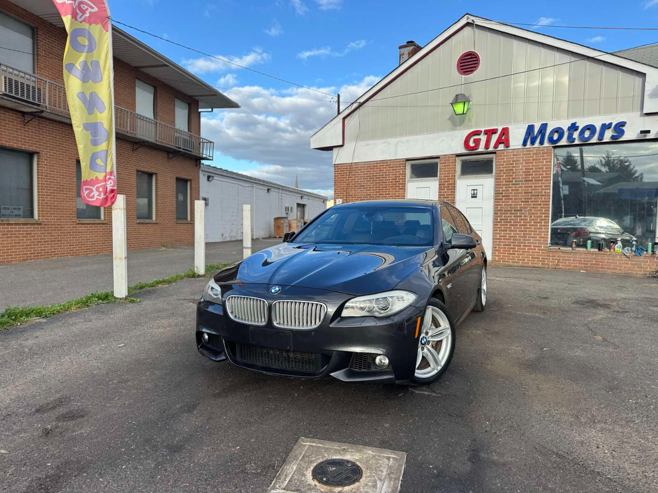 BMW 5 Series 4dr Sdn 550i xDrive AWD 2013