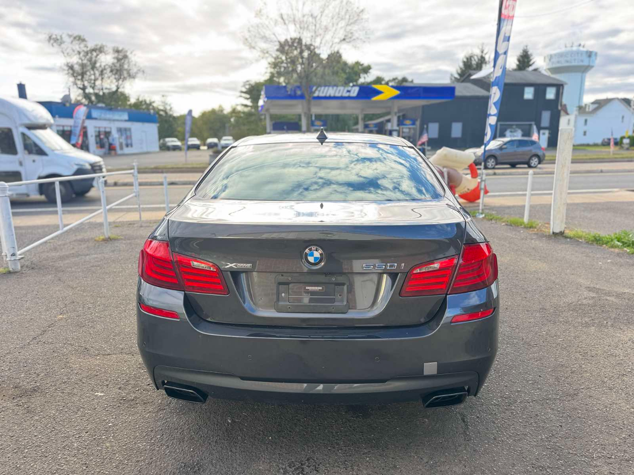 BMW 5 Series 4dr Sdn 550i xDrive AWD 2013