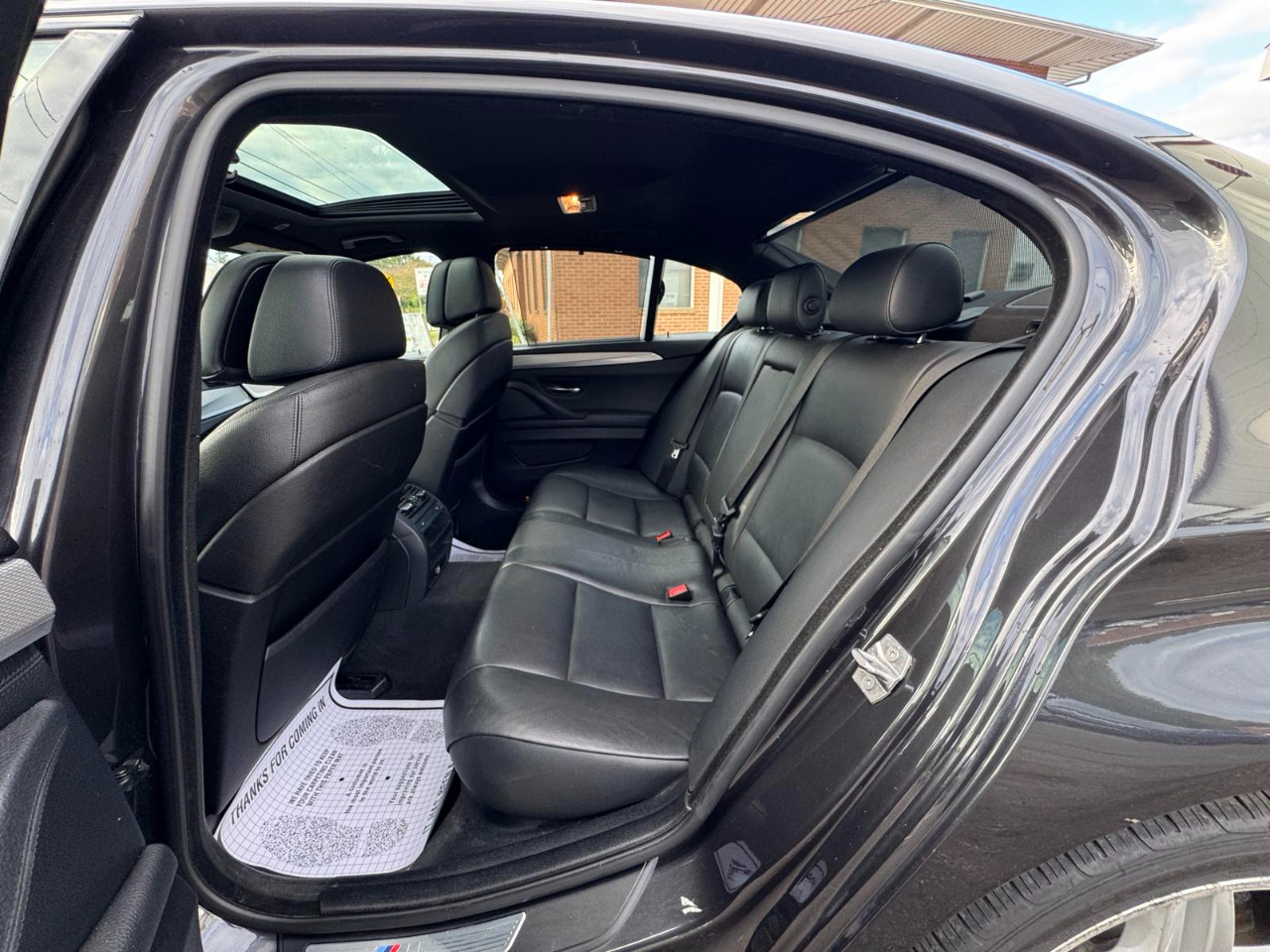 BMW 5 Series 4dr Sdn 550i xDrive AWD 2013