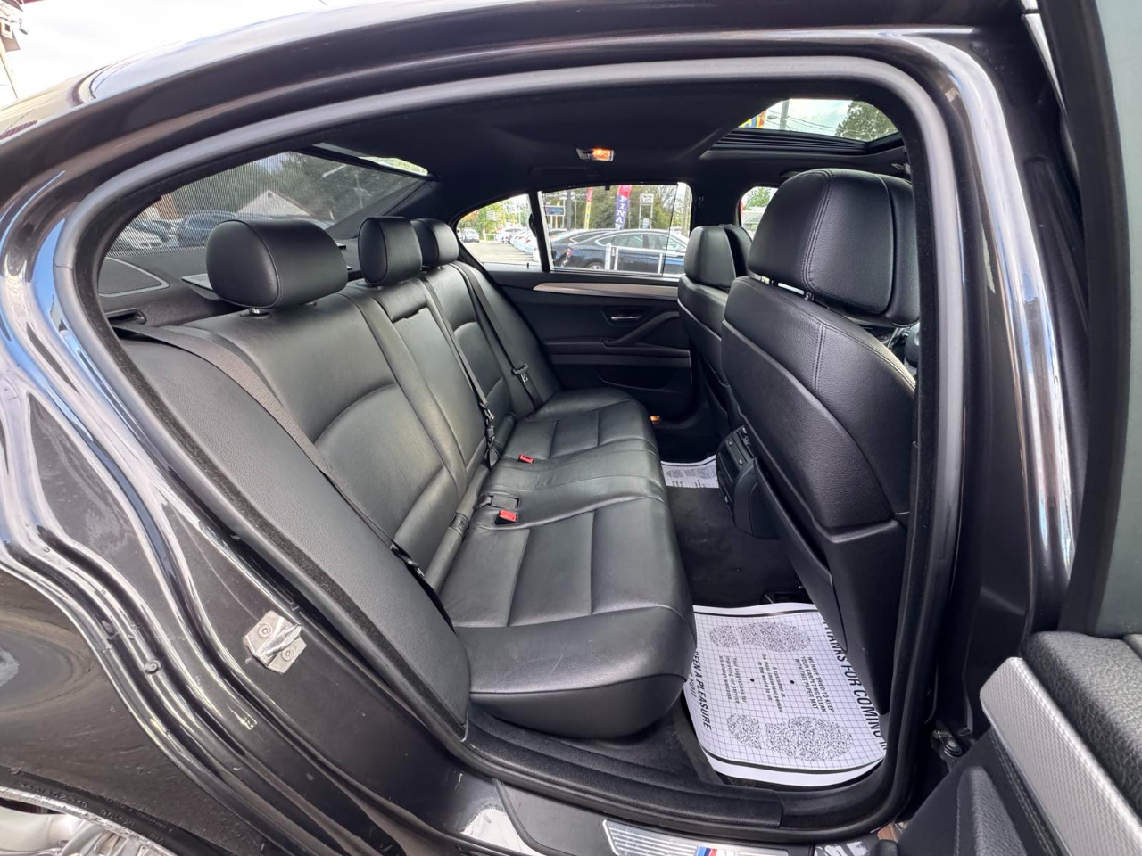 BMW 5 Series 4dr Sdn 550i xDrive AWD 2013