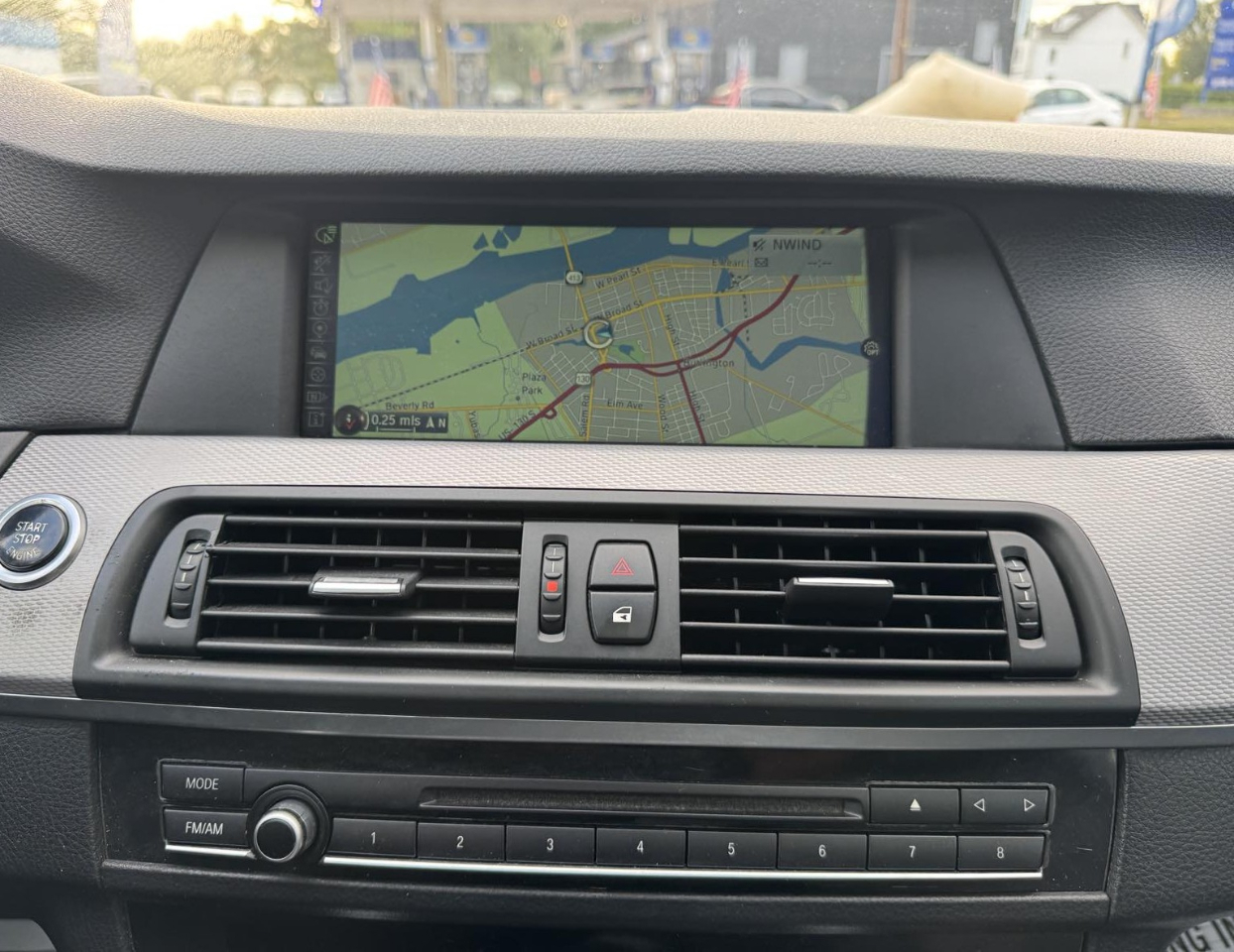 BMW 5 Series 4dr Sdn 550i xDrive AWD 2013