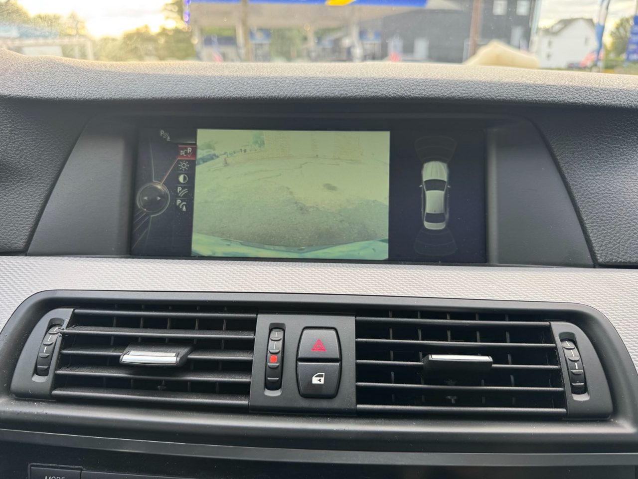 BMW 5 Series 4dr Sdn 550i xDrive AWD 2013