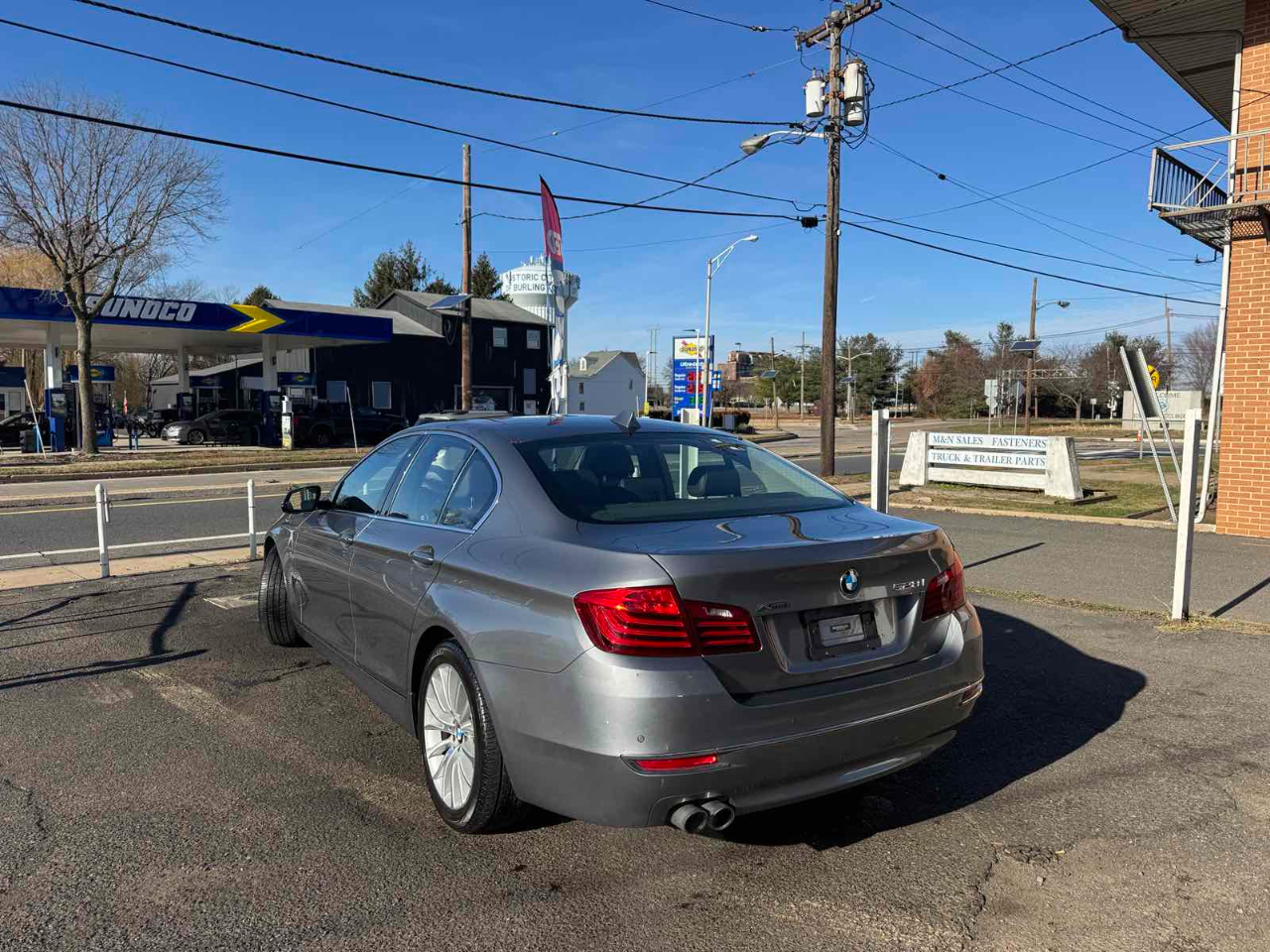 BMW 5 Series 4dr Sdn 528i xDrive AWD 2015