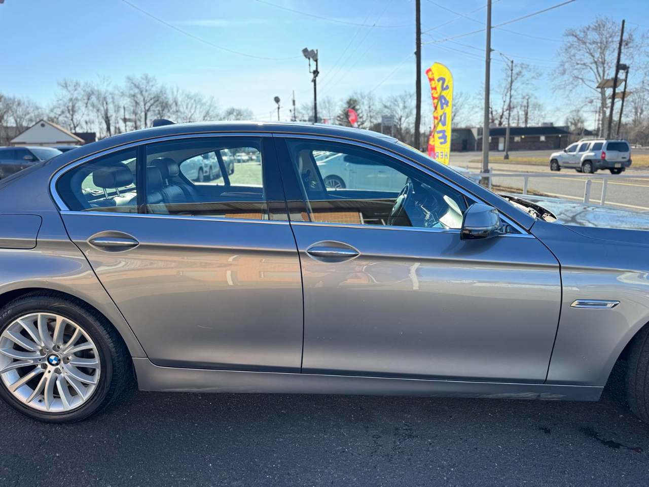 BMW 5 Series 4dr Sdn 528i xDrive AWD 2015