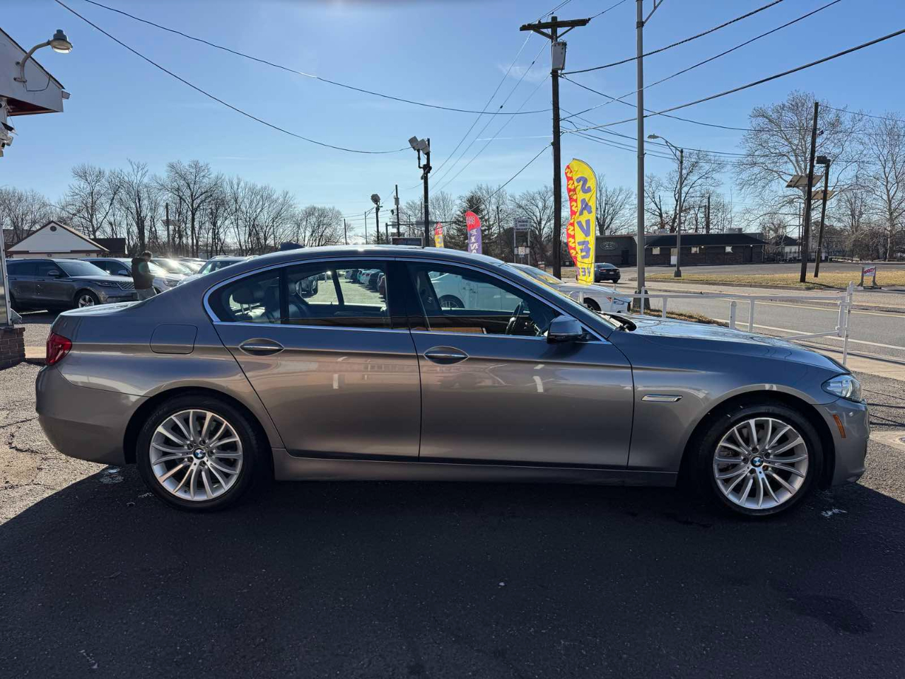 BMW 5 Series 4dr Sdn 528i xDrive AWD 2015