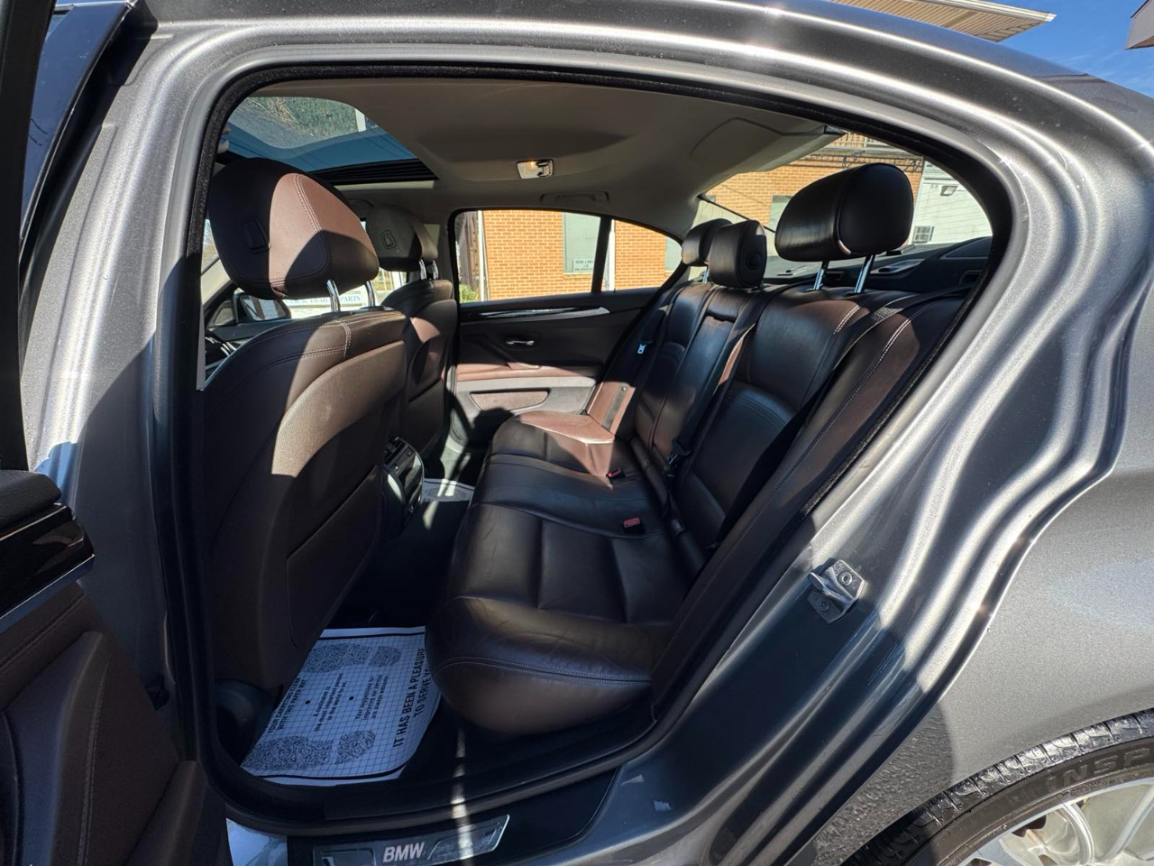 BMW 5 Series 4dr Sdn 528i xDrive AWD 2015