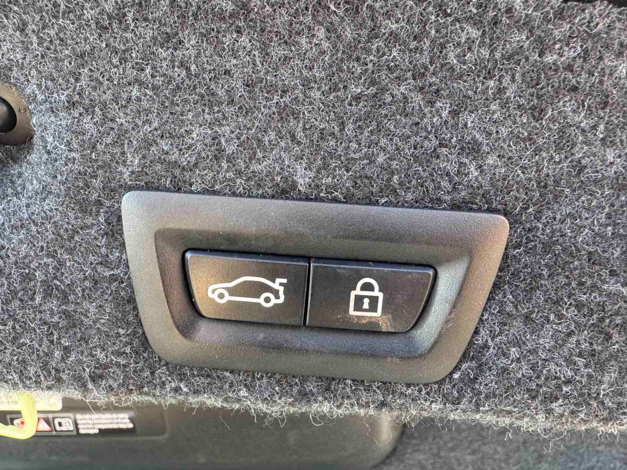 BMW 5 Series 4dr Sdn 528i xDrive AWD 2015