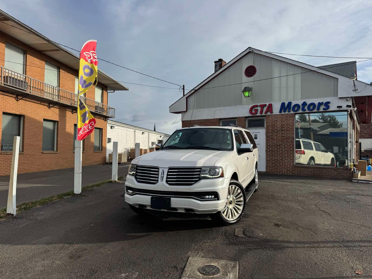 Lincoln Navigator L 4WD 4dr Select 2016