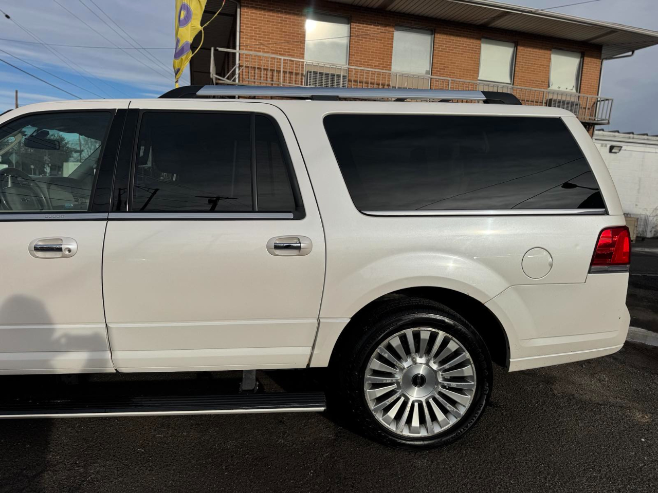 Lincoln Navigator L 4WD 4dr Select 2016