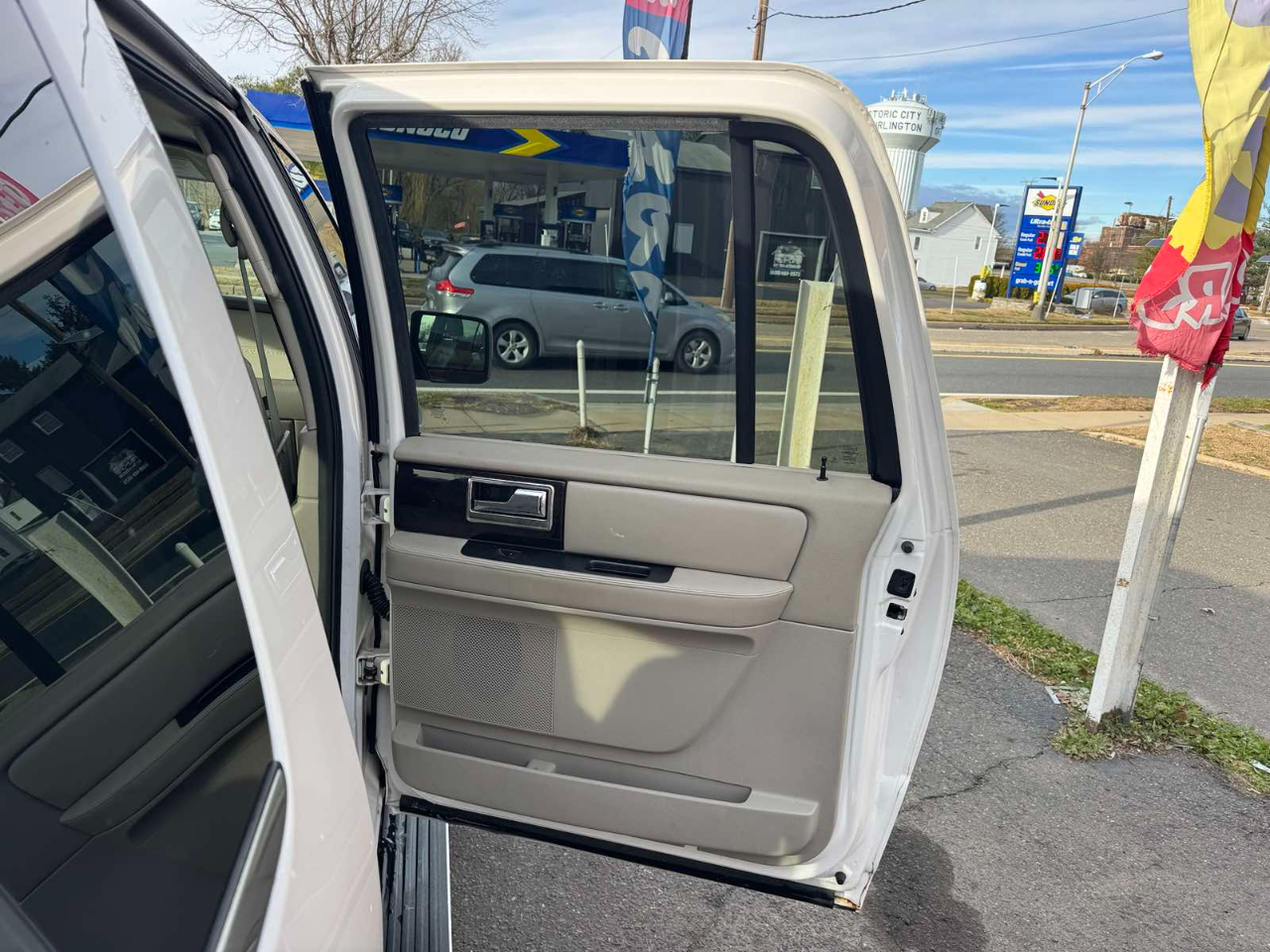 Lincoln Navigator L 4WD 4dr Select 2016