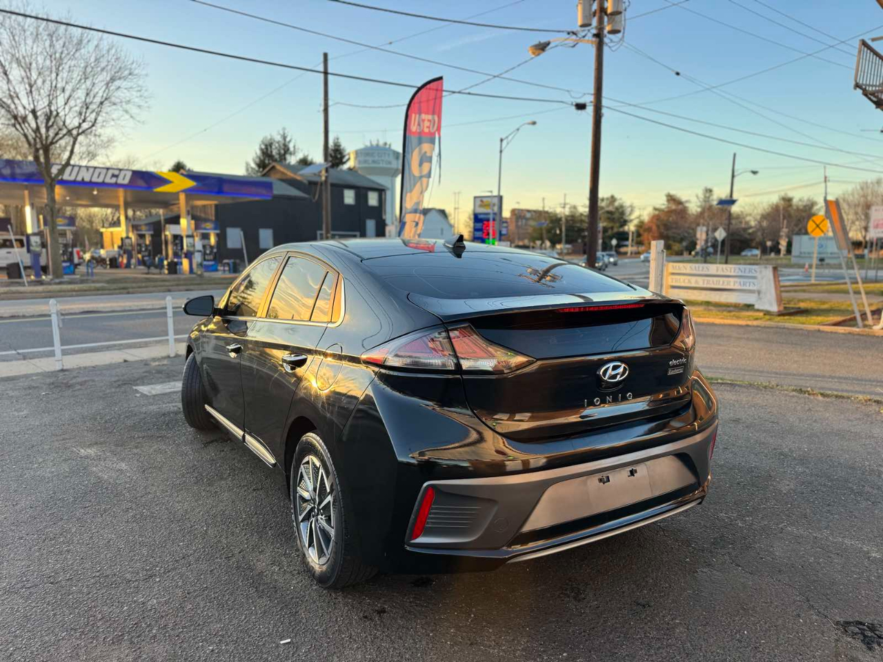 Hyundai Ioniq Electric Limited Hatchback 2020