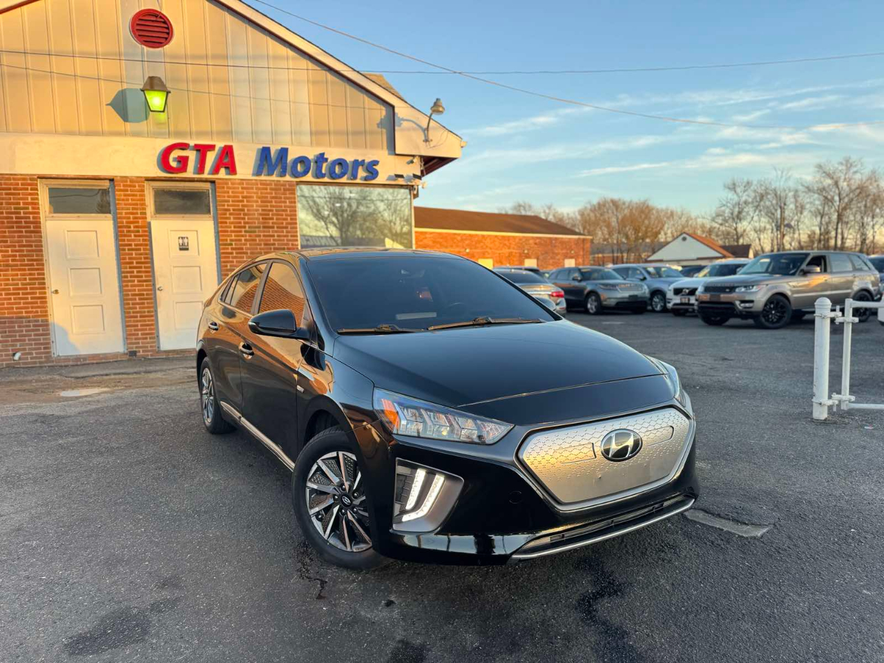 Hyundai Ioniq Electric Limited Hatchback 2020