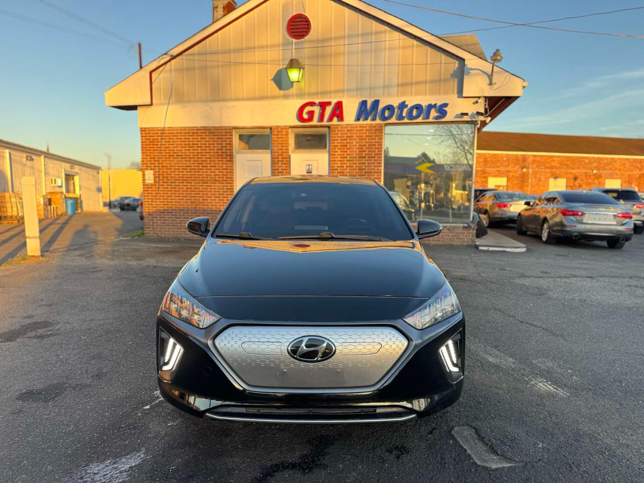 Hyundai Ioniq Electric Limited Hatchback 2020