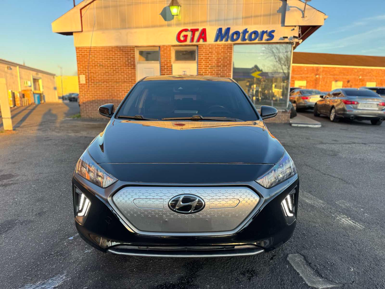 Hyundai Ioniq Electric Limited Hatchback 2020