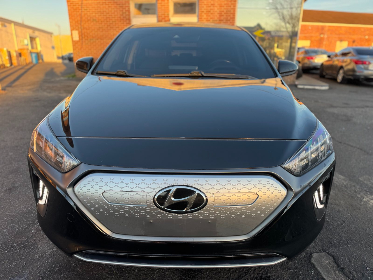 Hyundai Ioniq Electric Limited Hatchback 2020