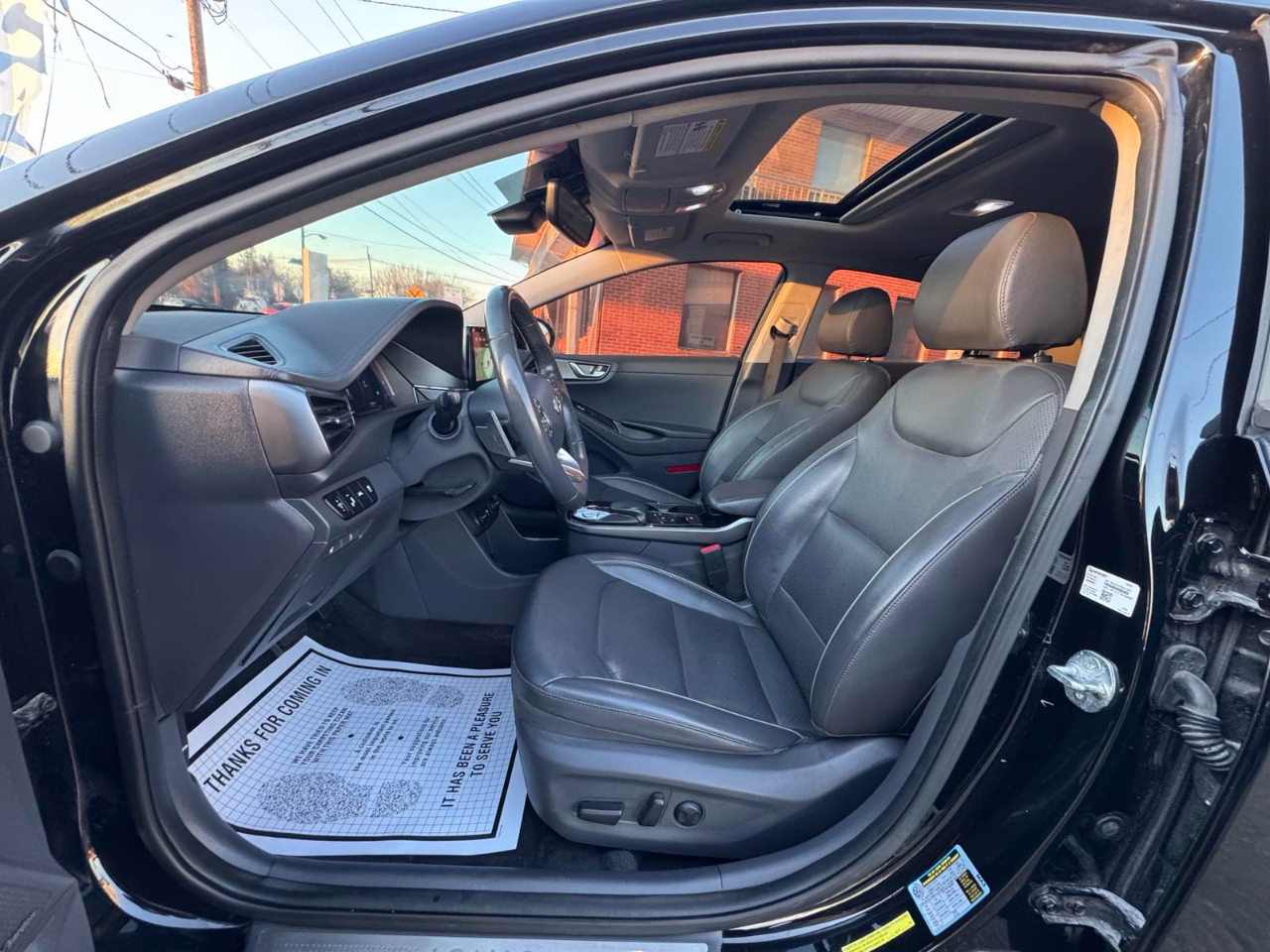 Hyundai Ioniq Electric Limited Hatchback 2020