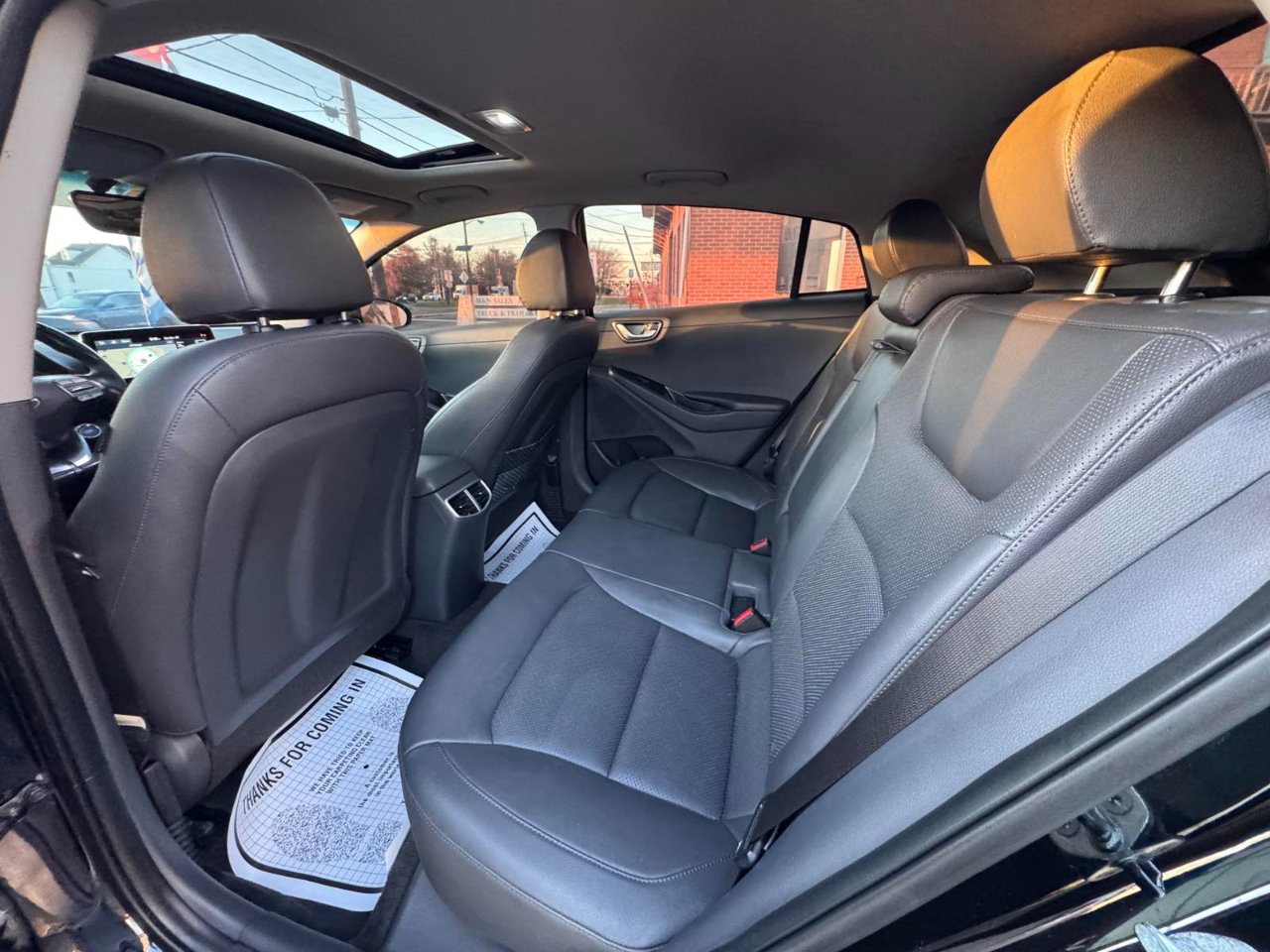 Hyundai Ioniq Electric Limited Hatchback 2020