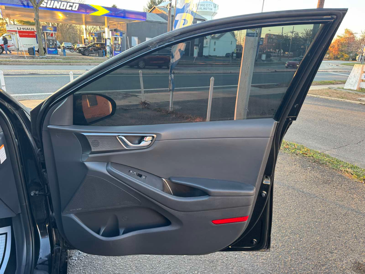 Hyundai Ioniq Electric Limited Hatchback 2020