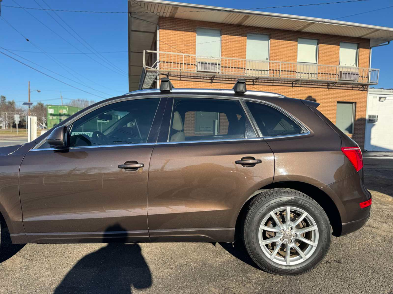 Audi Q5 quattro 4dr 2.0T Premium Plus 2012