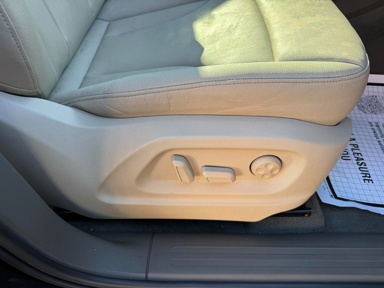 Audi Q5 quattro 4dr 2.0T Premium Plus 2012