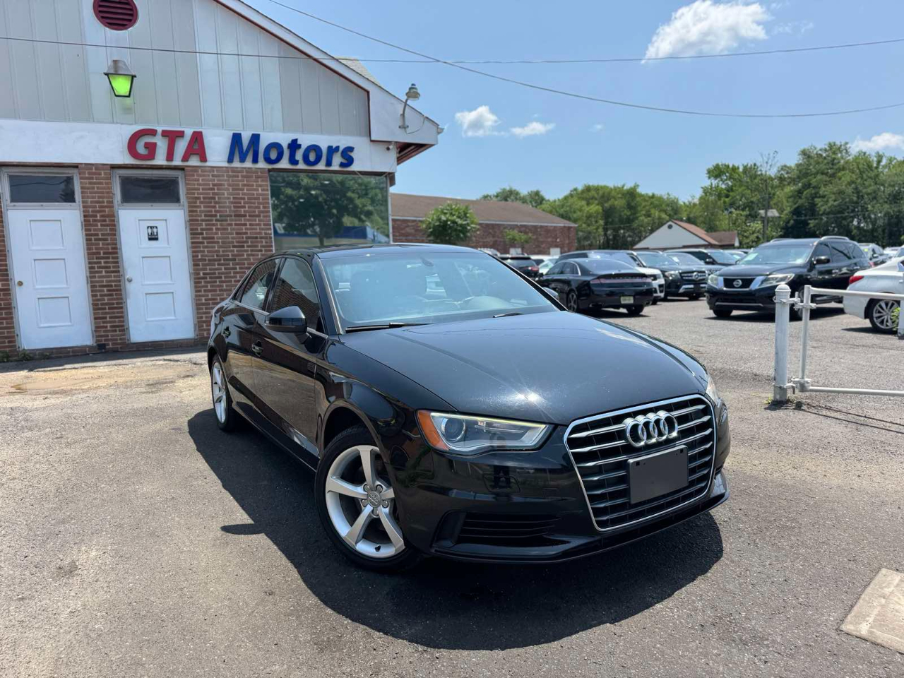 Audi A3 4dr Sdn FWD 1.8T Premium 2015