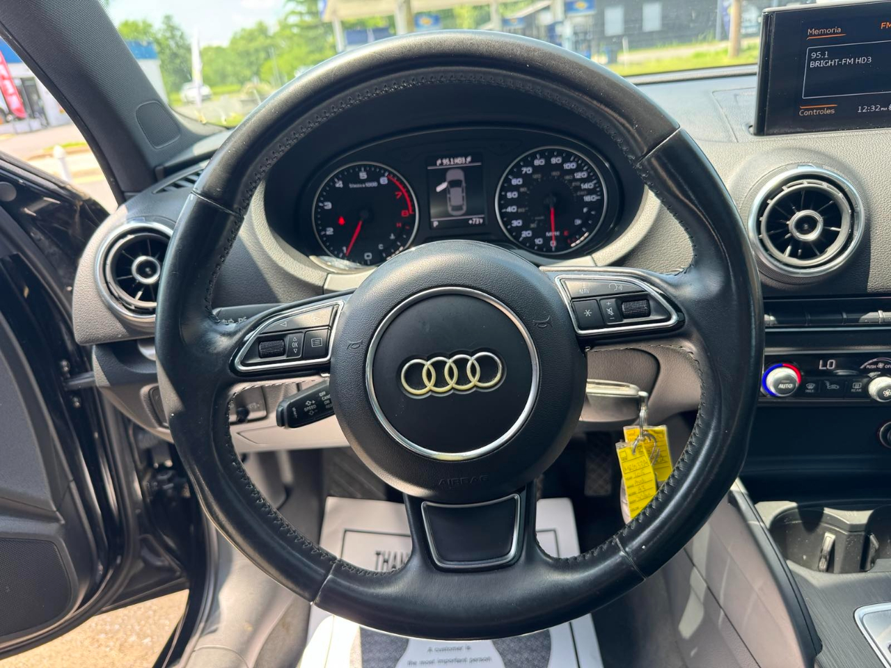 Audi A3 4dr Sdn FWD 1.8T Premium 2015