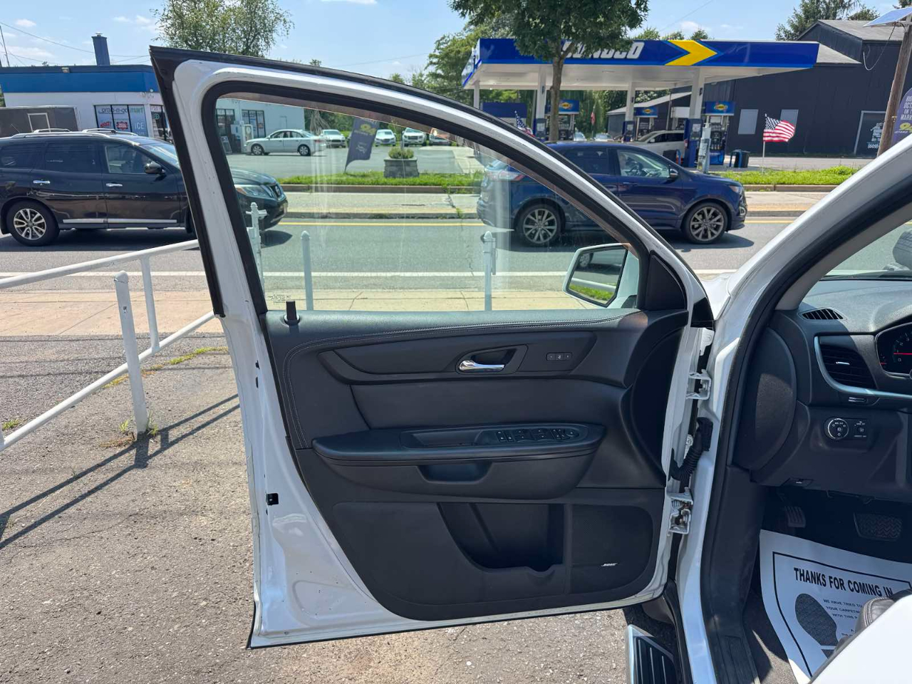 Chevrolet Traverse AWD 4dr LT w/2LT 2017